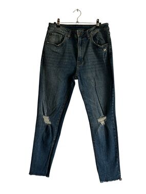 No Boundaries Distressed Straight Leg Jeans Junior’s Sz 11 Y2K Grung Raw Hem